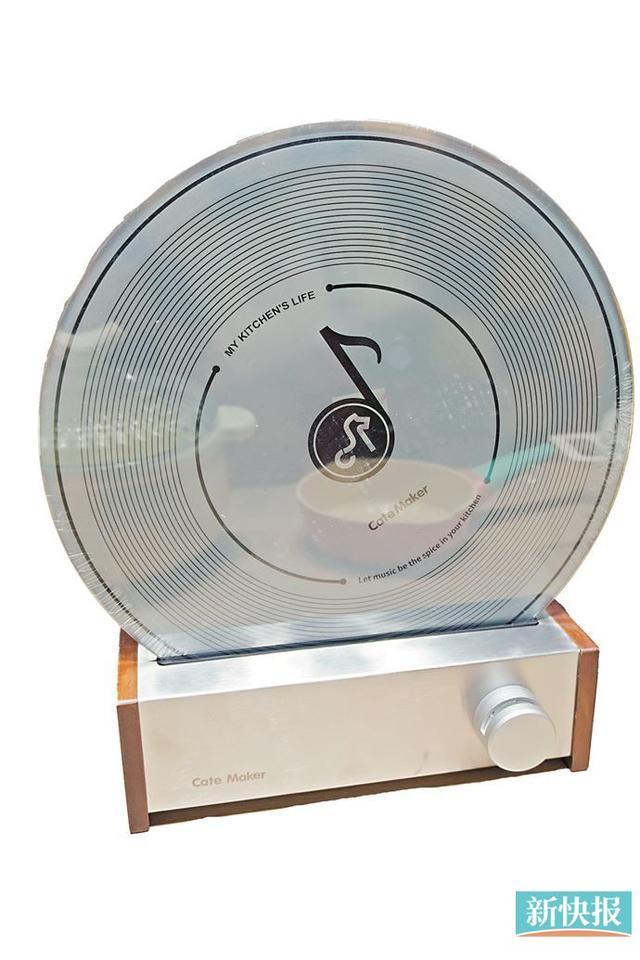 聪明”的大家居吸睛全球采购商开元棋牌app聚力创新 更“(图2) 聪明”的大家居吸睛全球采购商开元棋牌app聚力创新 更“(图2)